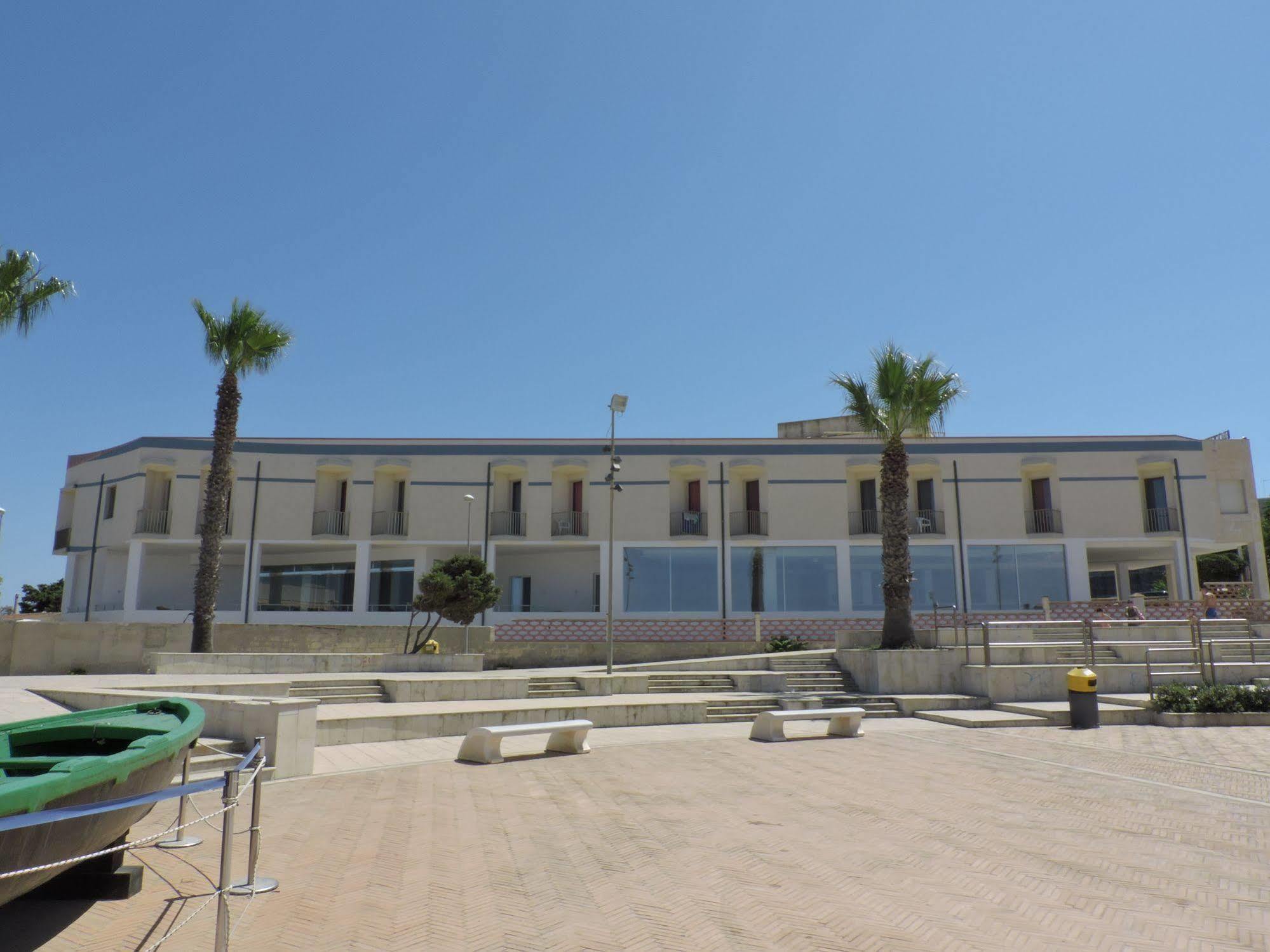 Hotel Vittorio Portopalo Di Capo Passero المظهر الخارجي الصورة